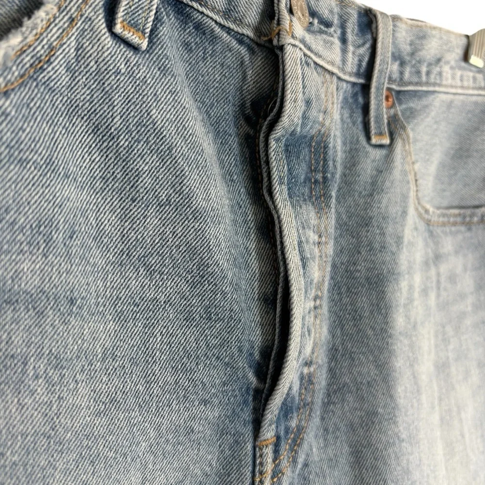 LEVI’s 501 Button Fly Classic Cutoff Denim Shorts Size 31 — SUMMER STAPLE!!!